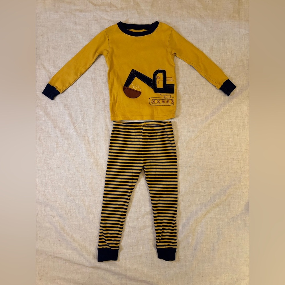 Carter’s 3T Construction Truck Kids Pajamas